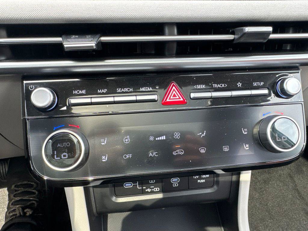 New 2026 Hyundai Tucson Limited AWD/4WD image 15