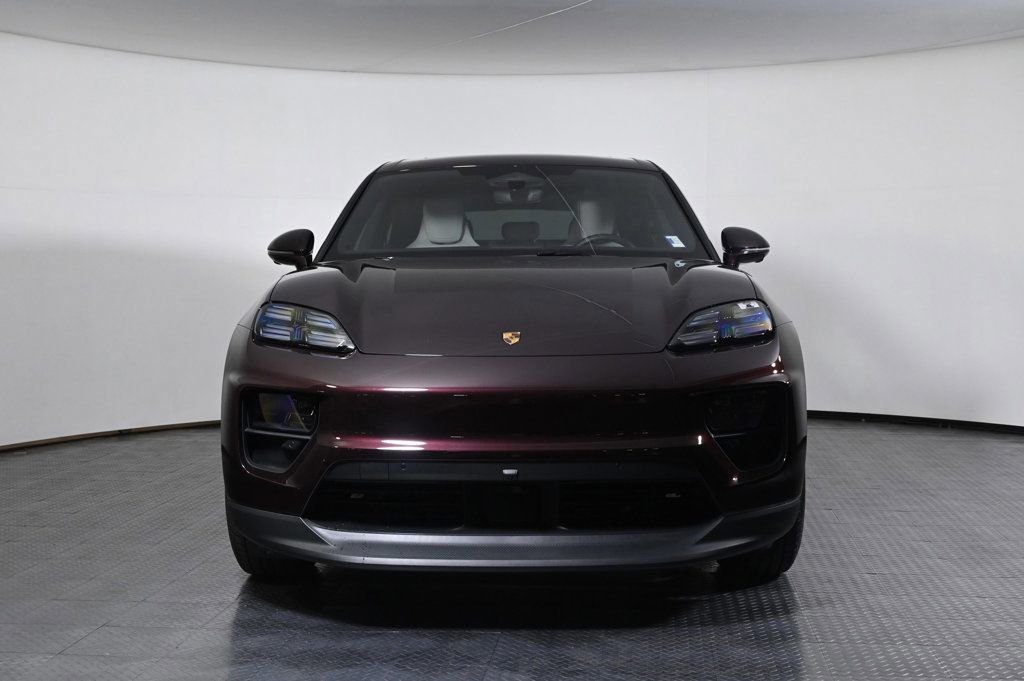 Certified 2025 Porsche Macan 4S Electric image 10