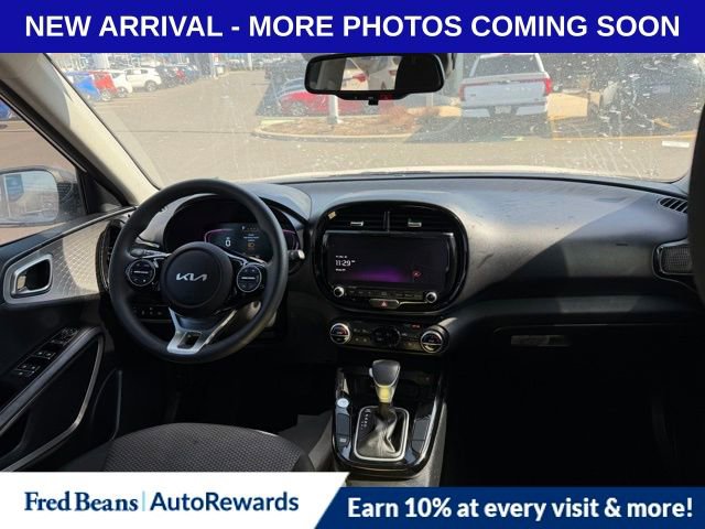 Used 2024 Kia Soul S image 11