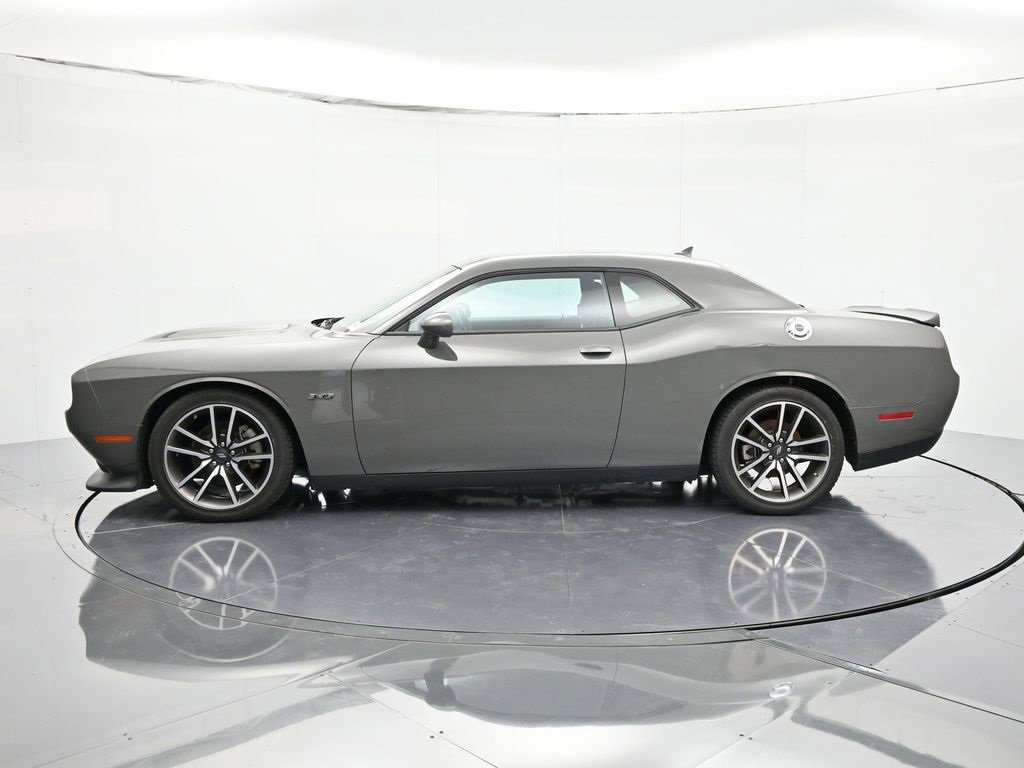 Used 2023 Dodge Challenger R/T image 8