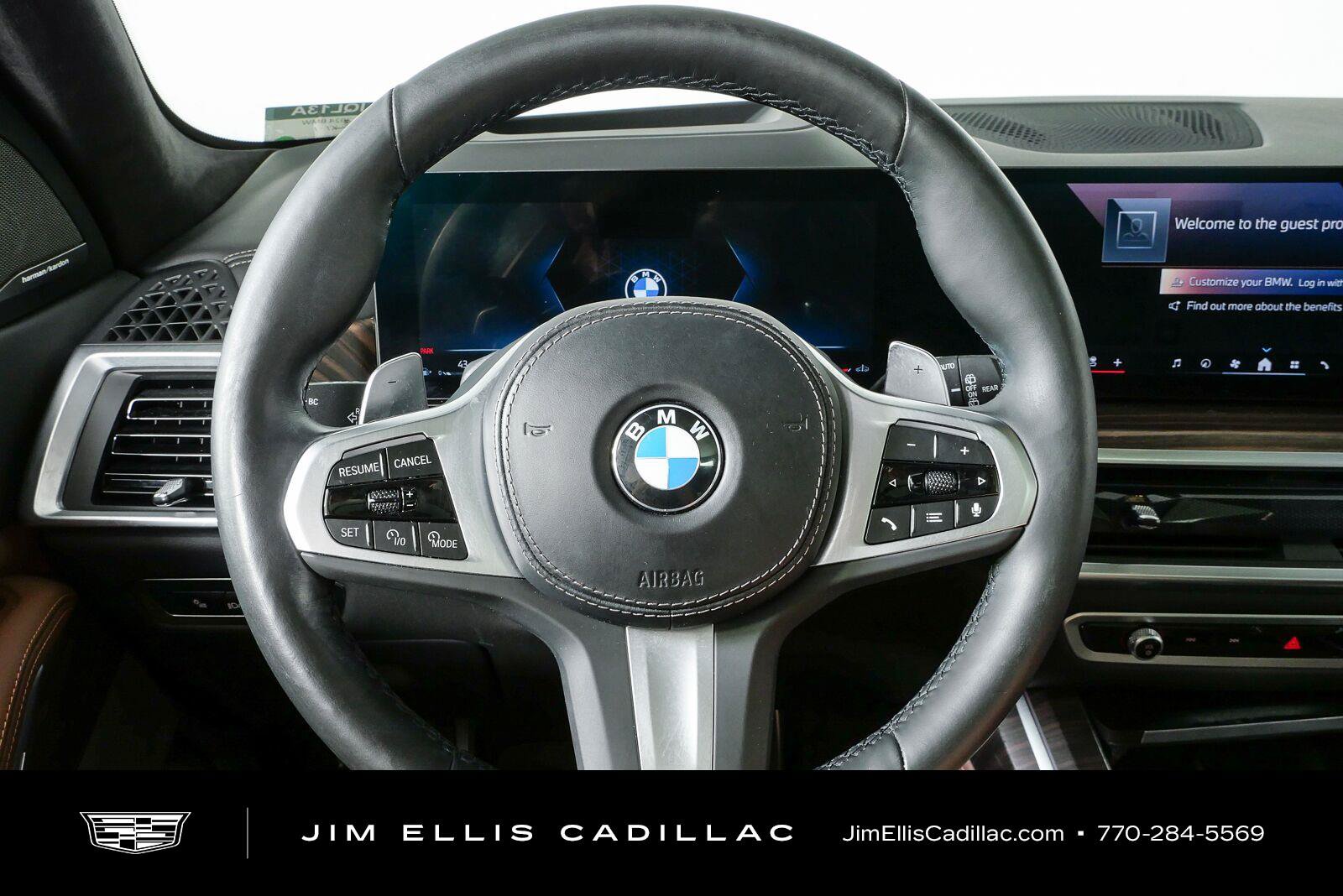 Used 2024 BMW X7 xDrive40i w/ M Sport Package AWD/4WD image 10
