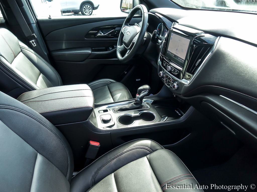 Used 2023 Chevrolet Traverse RS image 37