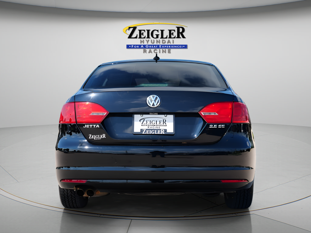 Used 2012 Volkswagen Jetta SE FWD image 6