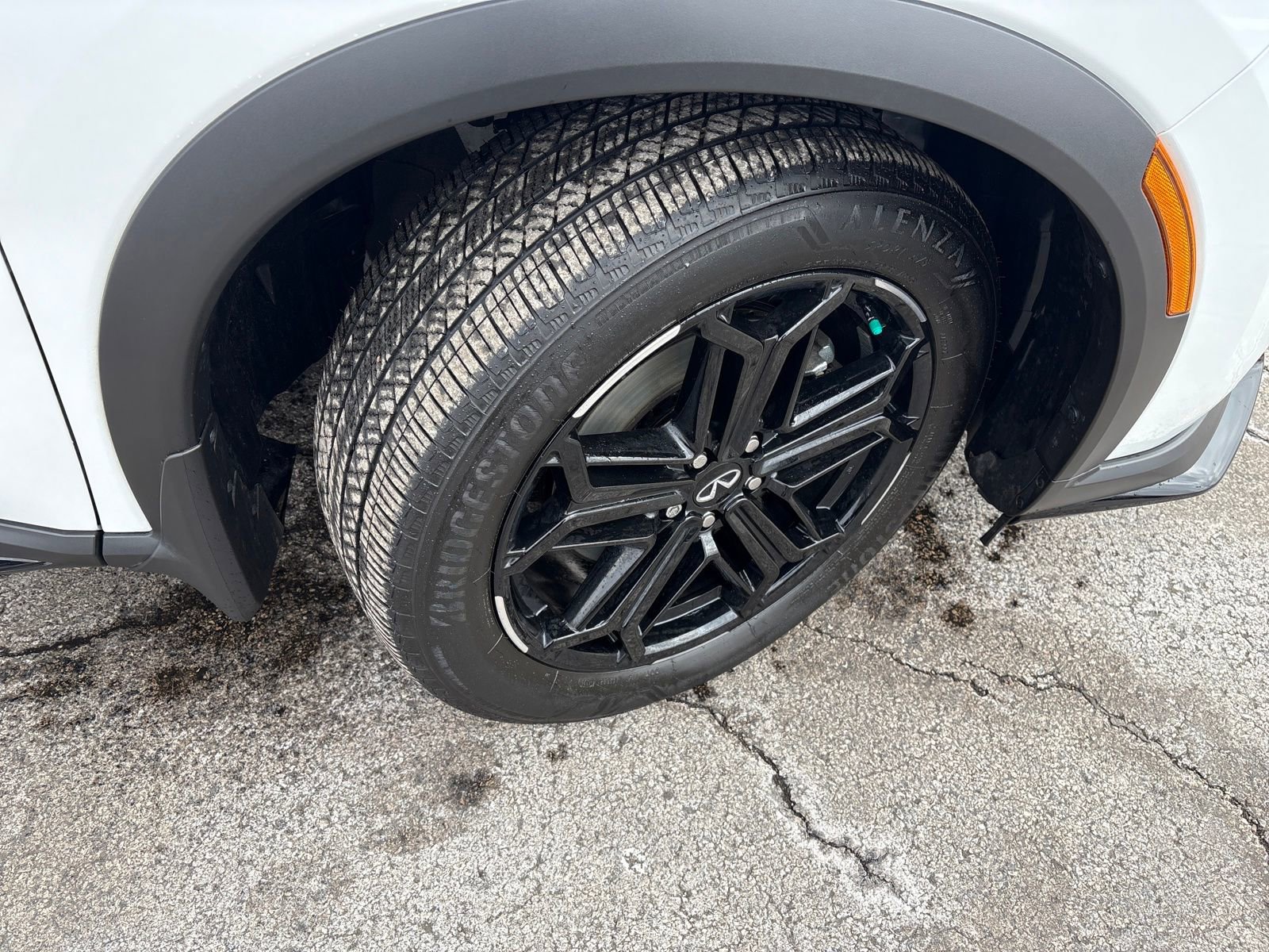 Certified 2026 INFINITI QX60 Sport w/ Dark Cargo Package image 33