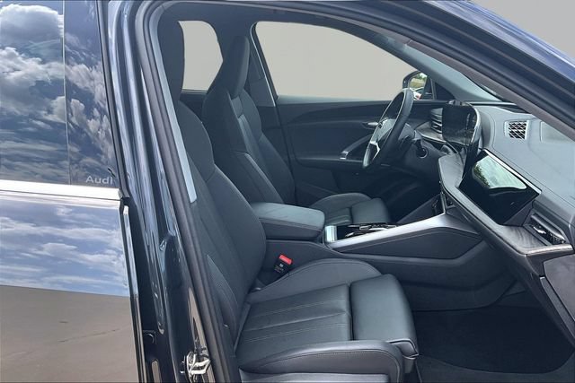 Used 2025 Audi Q5 Premium Plus w/ Premium Plus AWD/4WD image 7