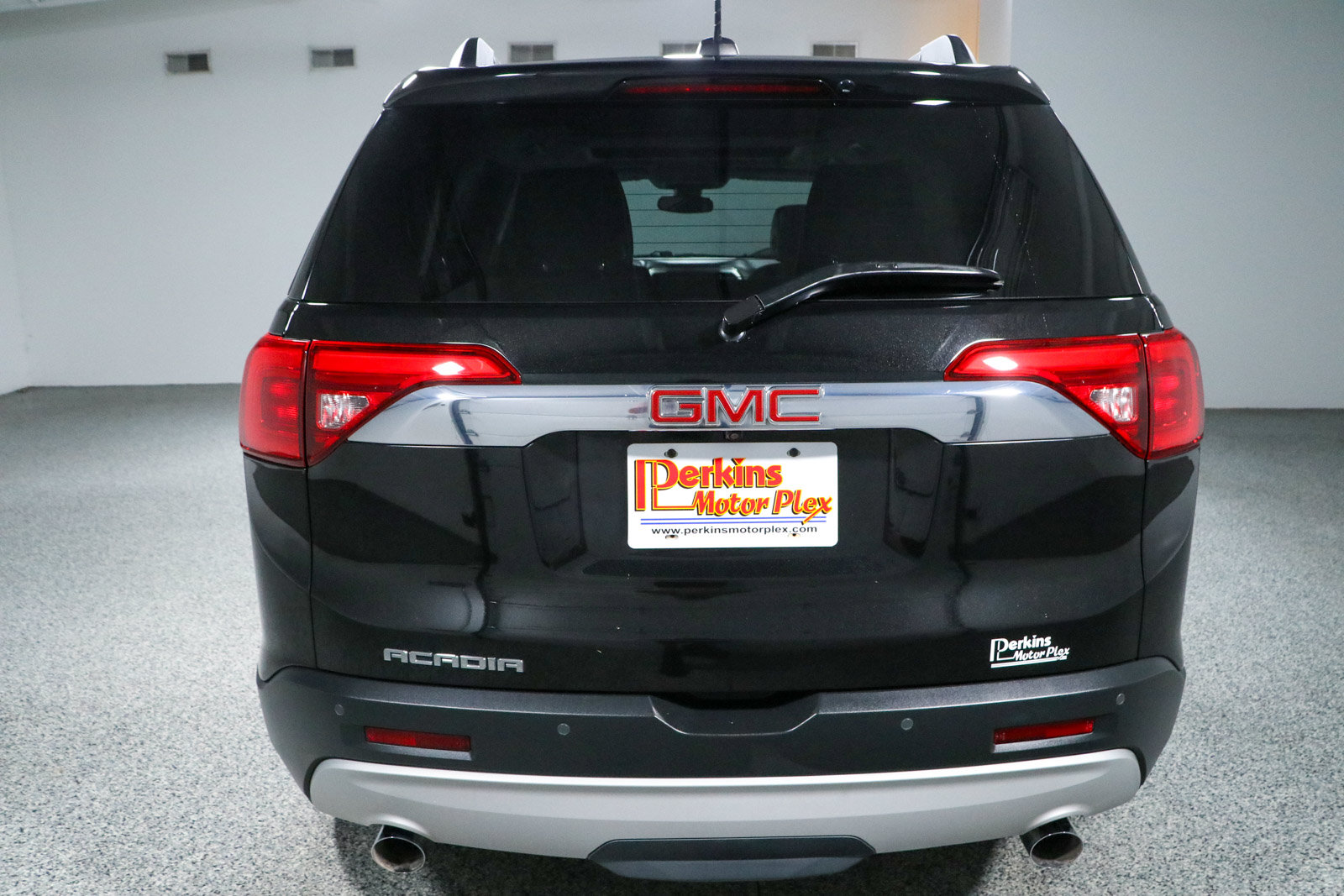 Used 2018 GMC Acadia SLT FWD image 8