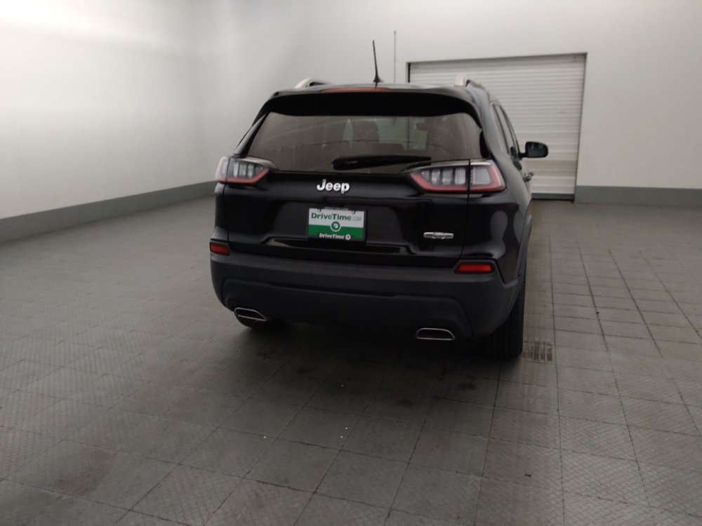 Used 2021 Jeep Cherokee Latitude Plus w/ Sun & Sound Group FWD image 7