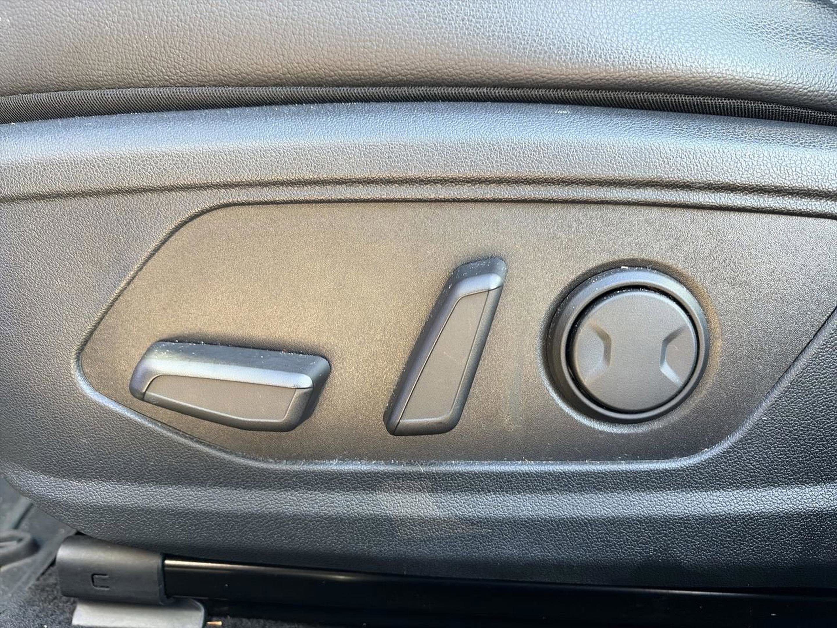 Certified 2022 Hyundai Elantra N Line image 12