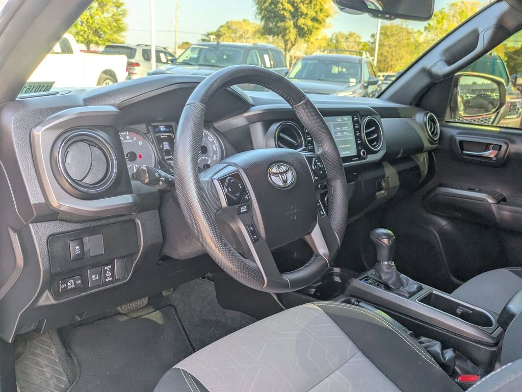 Used 2022 Toyota Tacoma TRD Off-Road w/ Technology Package image 24