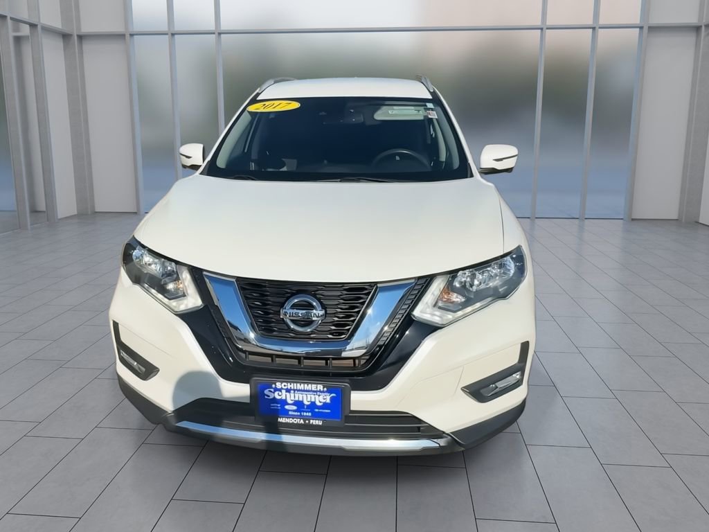 Used 2017 Nissan Rogue SL image 3