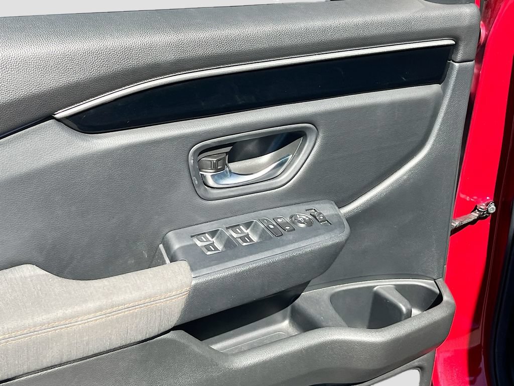 Used 2025 Honda Pilot Sport image 17