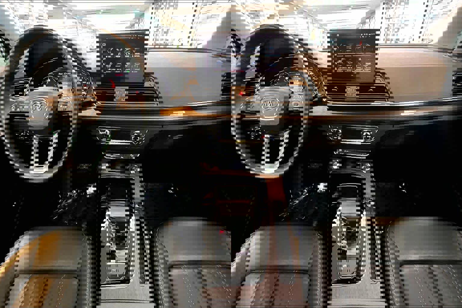 Used 2023 Audi Q5 2.0T Premium w/ Convenience Package image 17