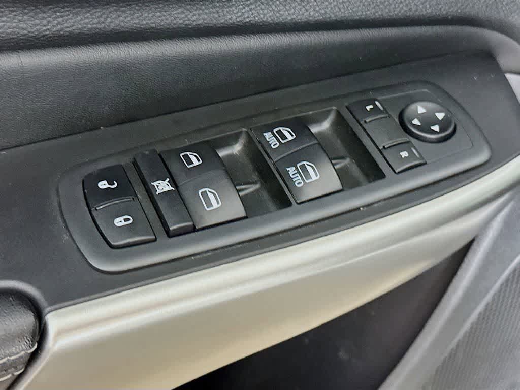 Used 2021 Jeep Cherokee Latitude Lux 80th Anniv w/ Quick Order Package 26U 80TH AWD/4WD image 29
