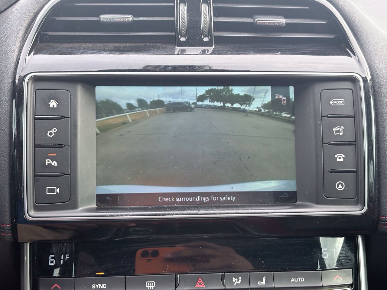 Used 2018 Jaguar XE S AWD/4WD image 10