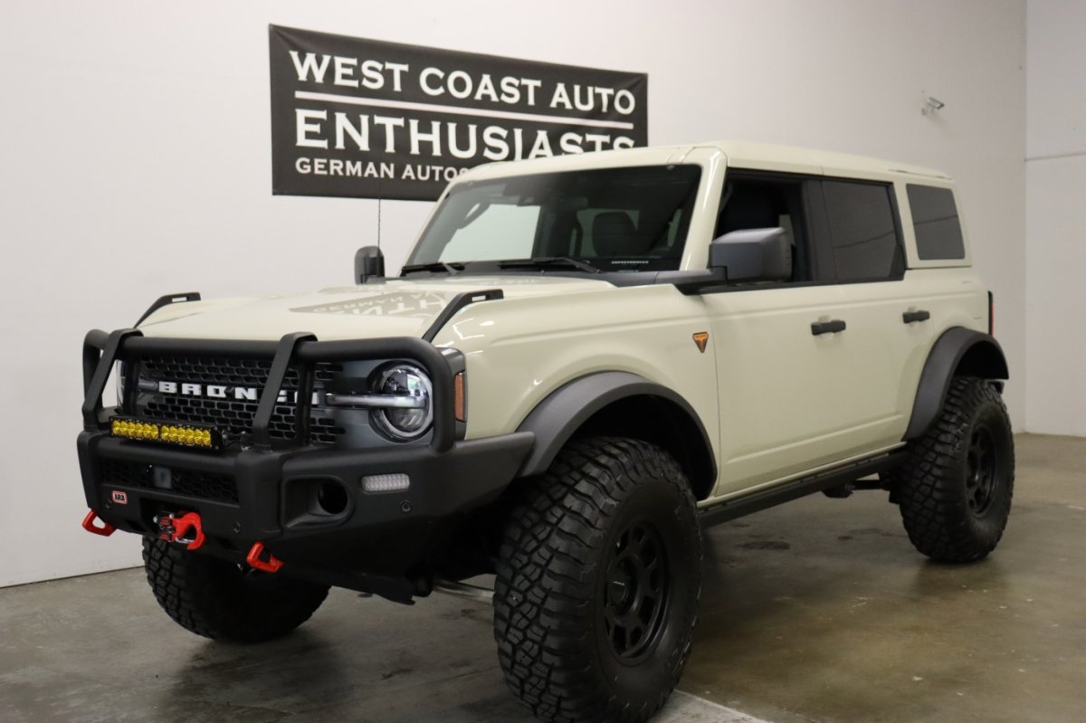 Used 2026 Ford Bronco Badlands AWD/4WD image 1
