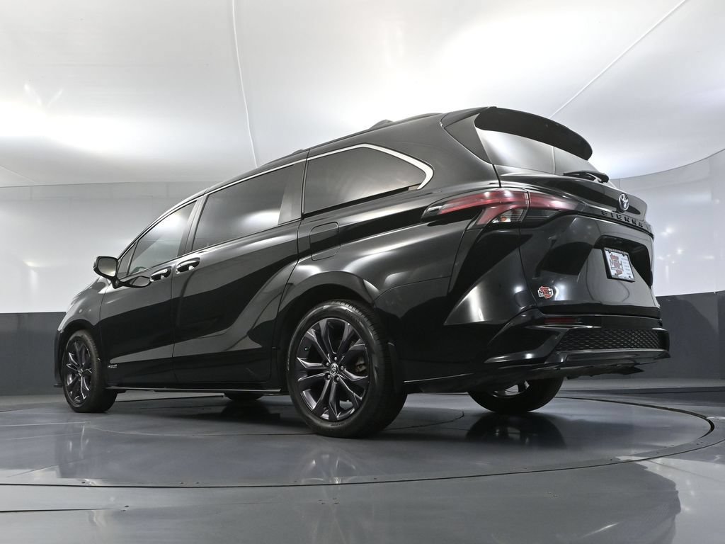 Used 2021 Toyota Sienna XSE FWD image 44