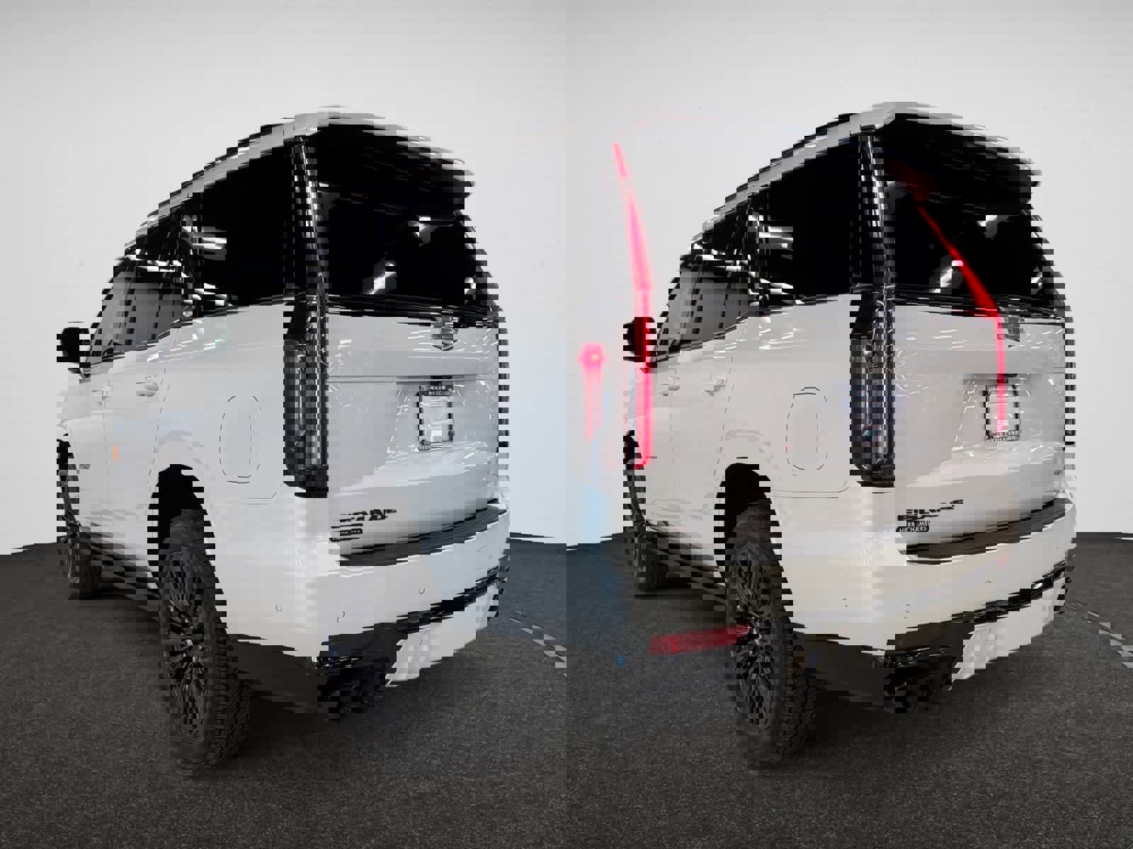 Used 2023 Cadillac Escalade V w/ LPO, ONYX Package image 3