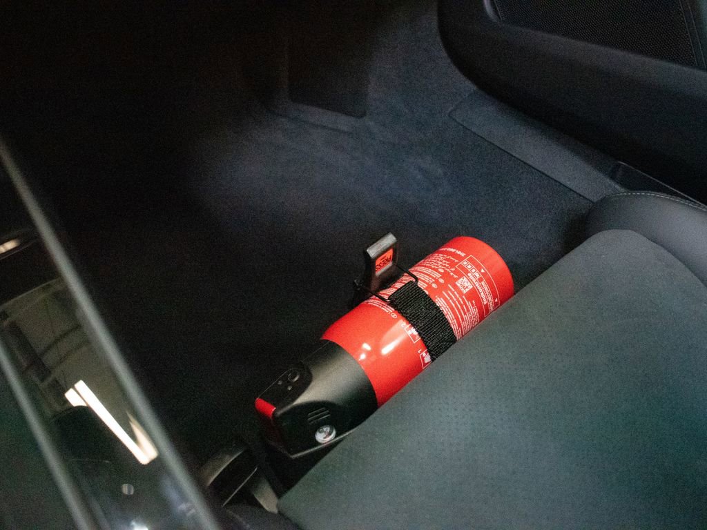 Certified 2025 Porsche 911 Carrera T image 24