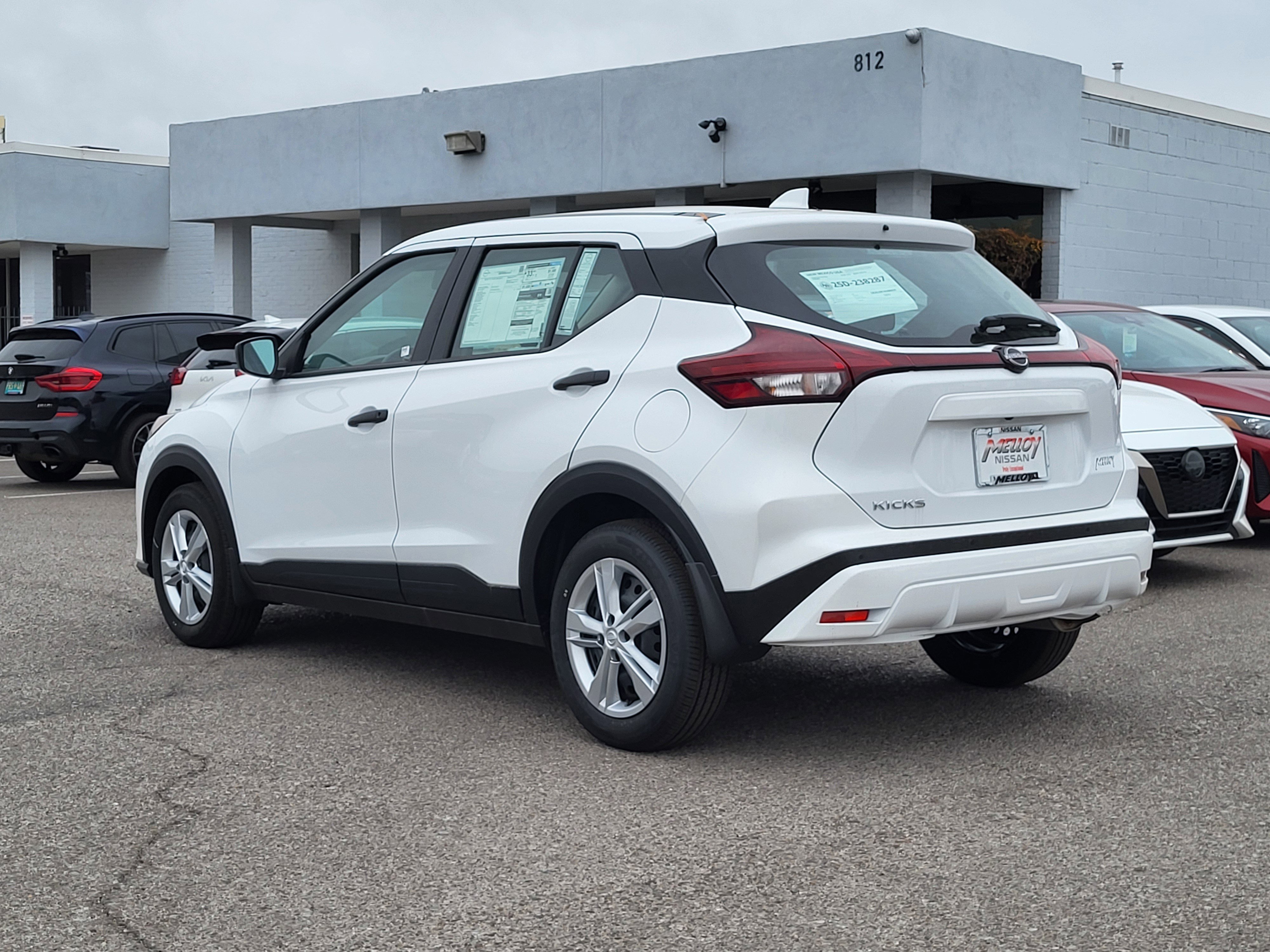 New 2025 Nissan Kicks Play S image 4