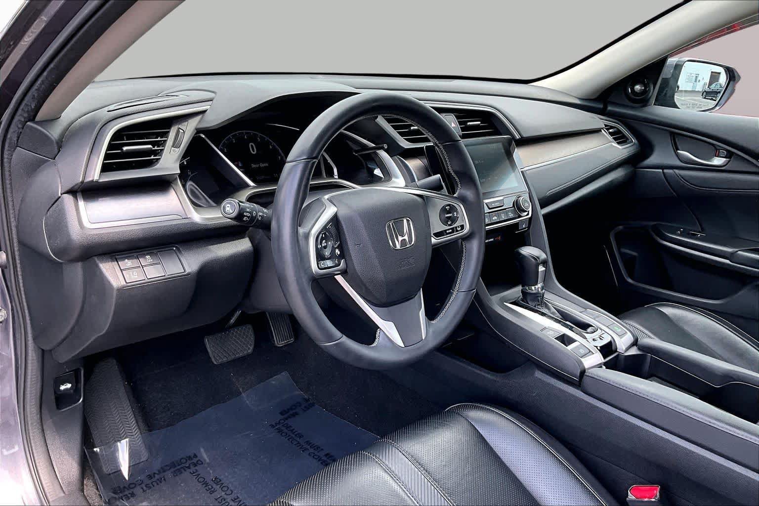 Used 2016 Honda Civic Touring image 18