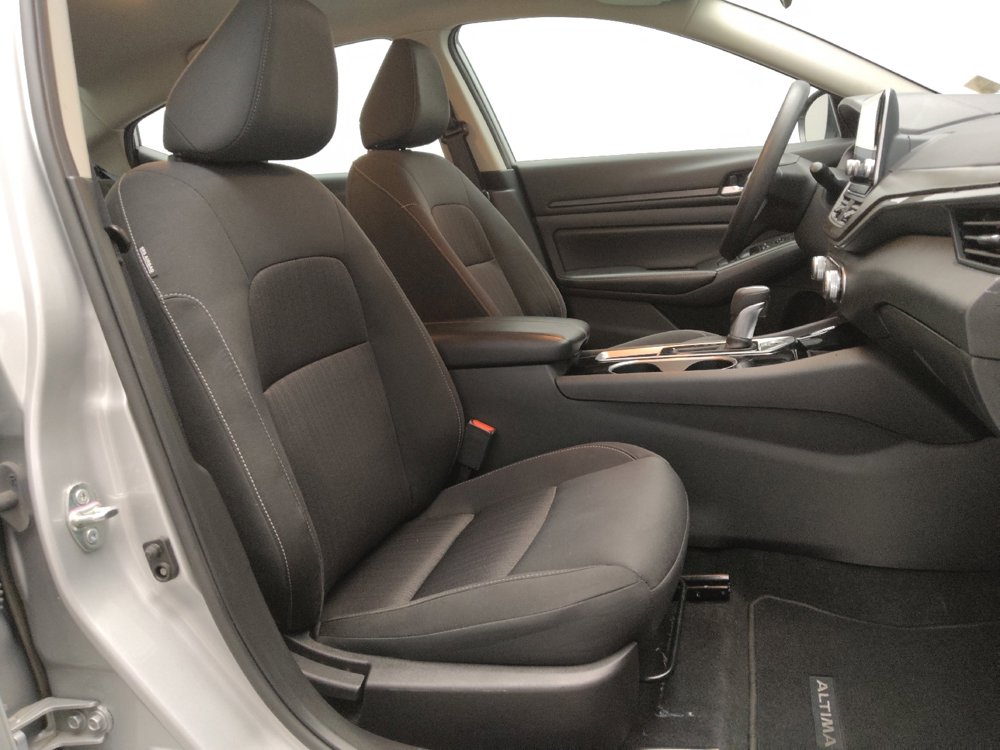 Used 2024 Nissan Altima 2.5 SV image 21