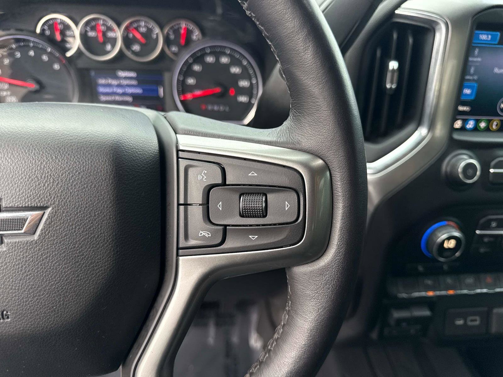 Used 2019 Chevrolet Silverado 1500 RST image 29