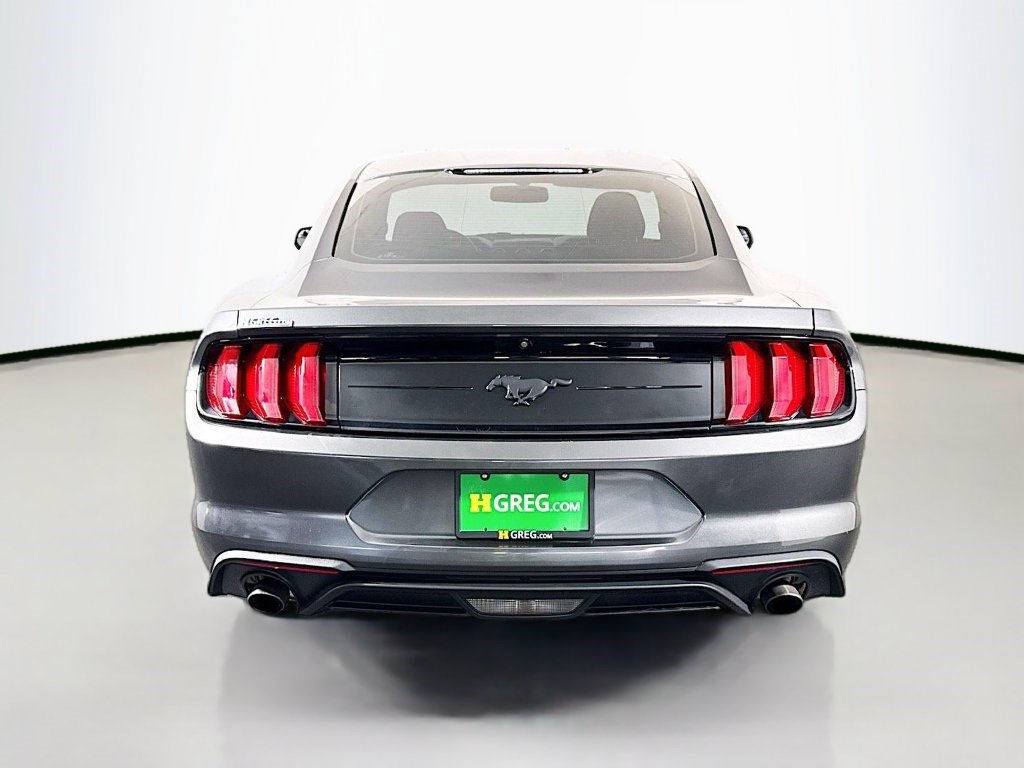 Used 2018 Ford Mustang Coupe RWD image 25