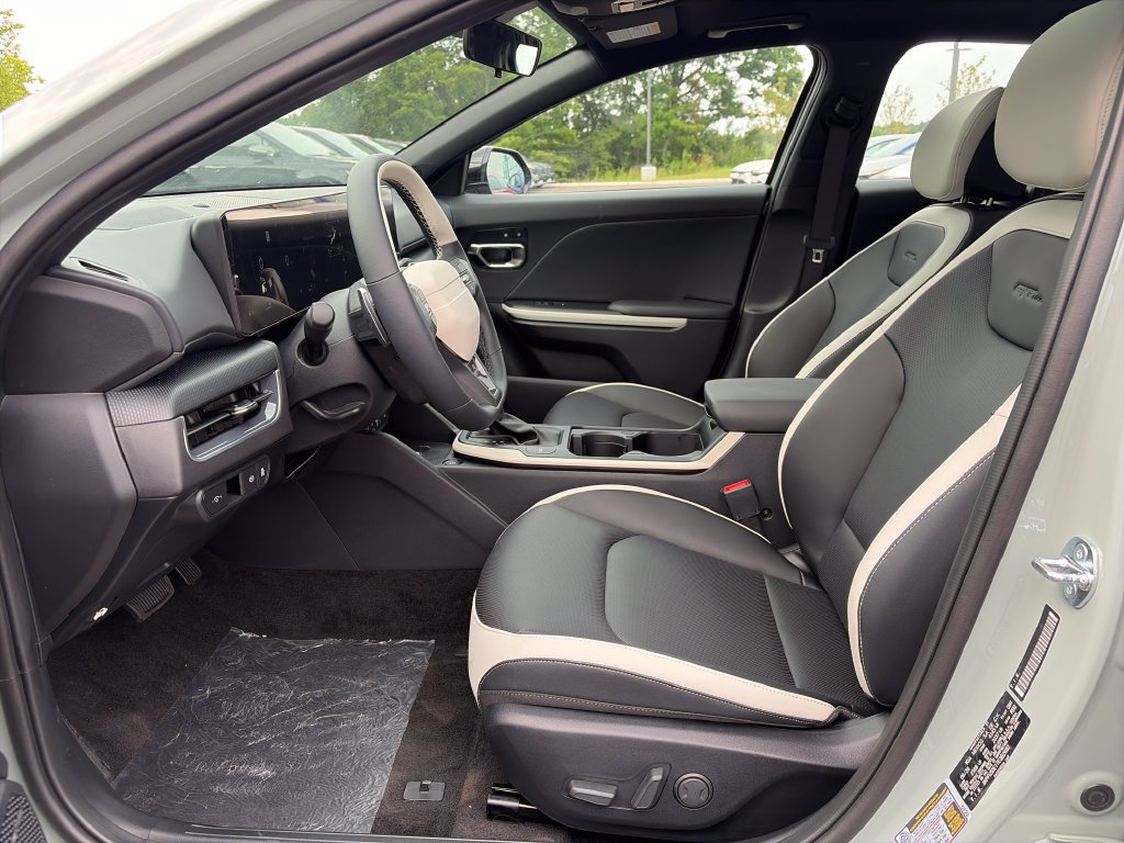 New 2026 Kia K4 GT-Line w/ GT-Line Premium Package FWD image 15