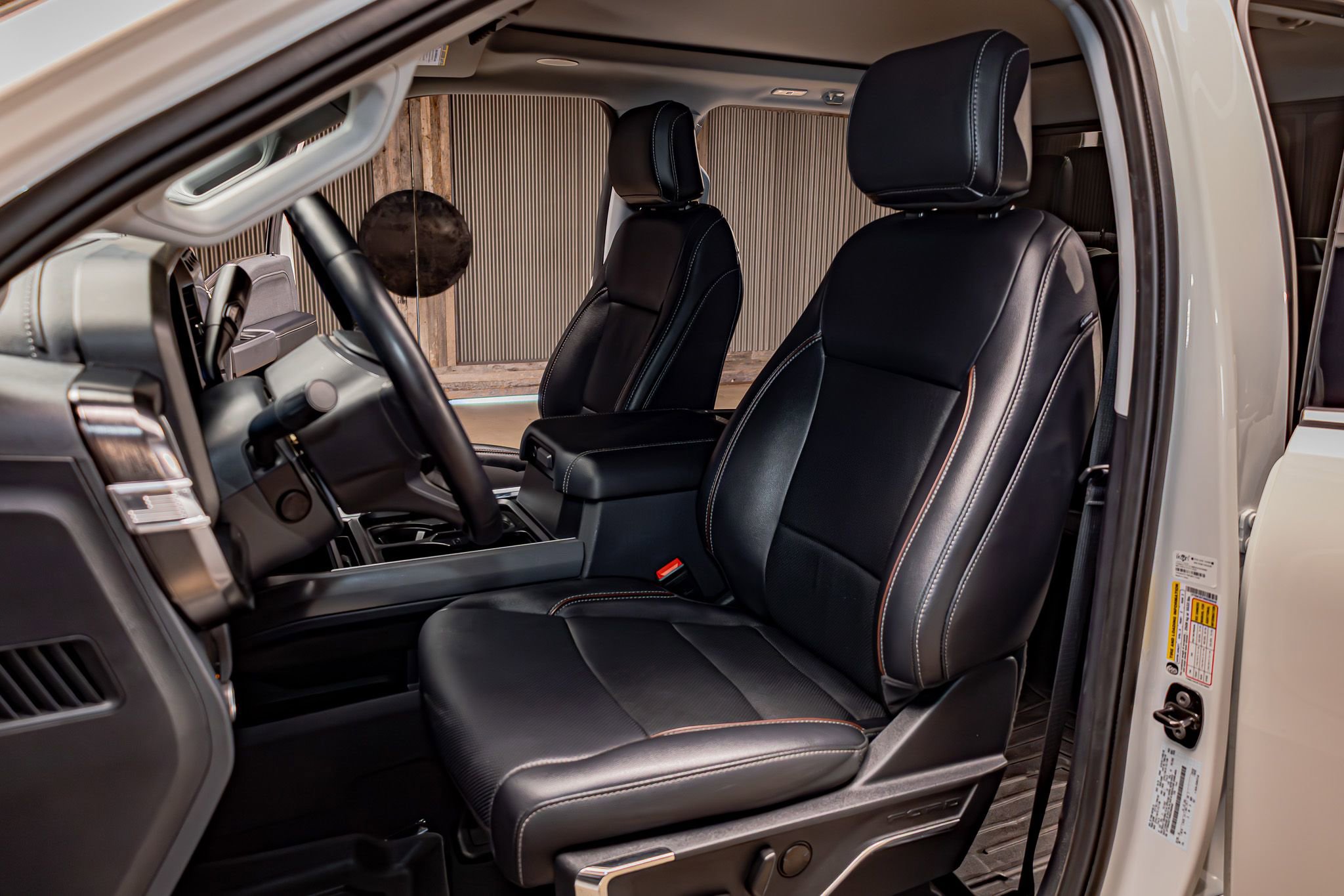 Used 2024 Ford F350 Lariat w/ Lariat Ultimate Package image 25