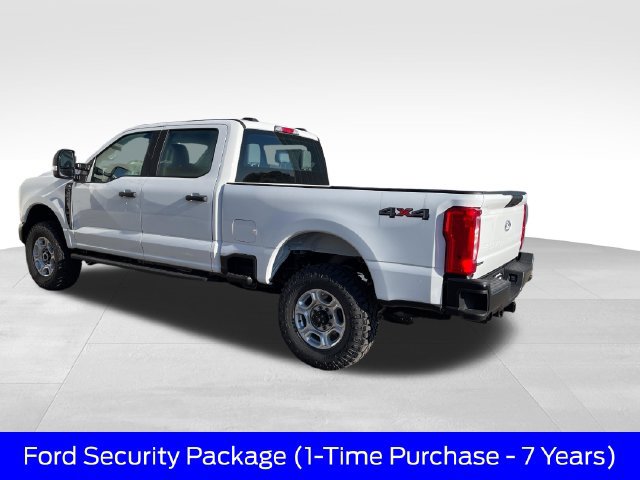 New 2027 Ford F250 XL w/ XL Off-Road 35" Tire Pakckage AWD/4WD image 3