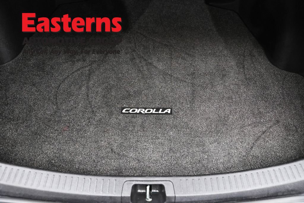 Used 2021 Toyota Corolla LE w/ Carpet Mat Package (TMS) image 9