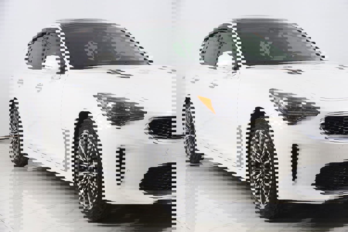 Used 2018 Kia Stinger Premium image 43