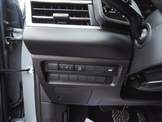 New 2026 Mitsubishi Outlander Trail Edition AWD/4WD image 17