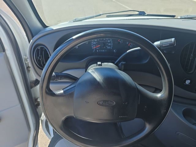 Used 1998 Ford E-150 and Econoline 150 image 14