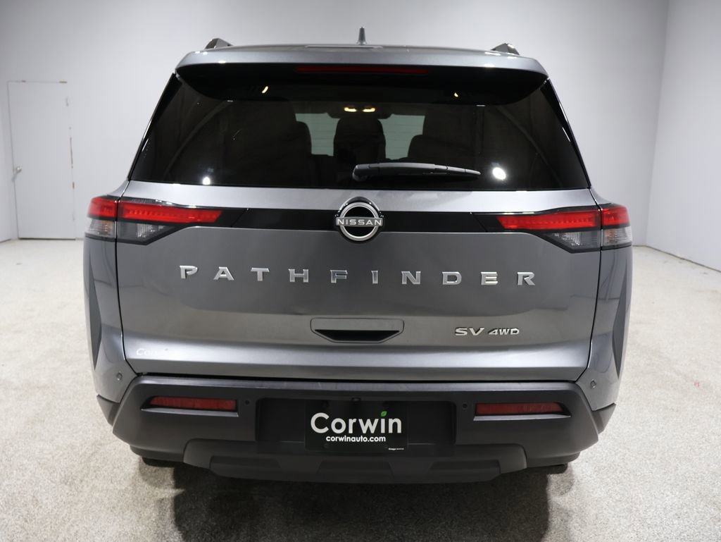 Used 2024 Nissan Pathfinder SV image 3