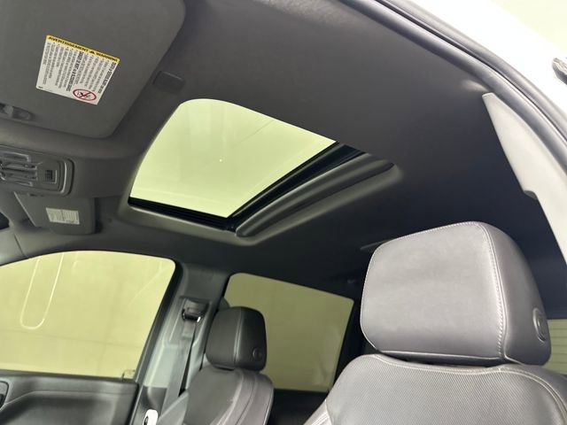 Used 2023 GMC Sierra 2500 SLT w/ SLT Premium Package image 12