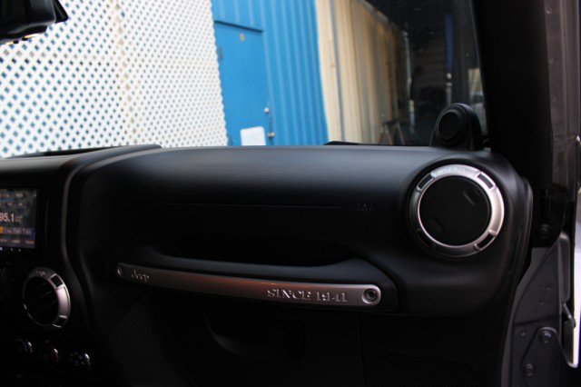 Used 2013 Jeep Wrangler Unlimited Sport image 14