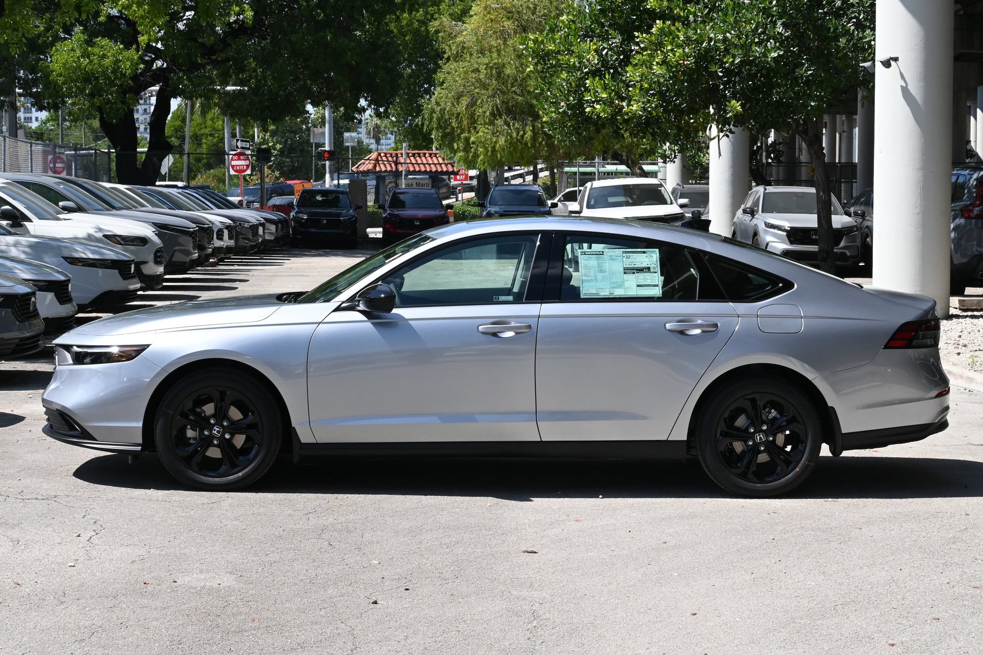 New 2025 Honda Accord SE image 8