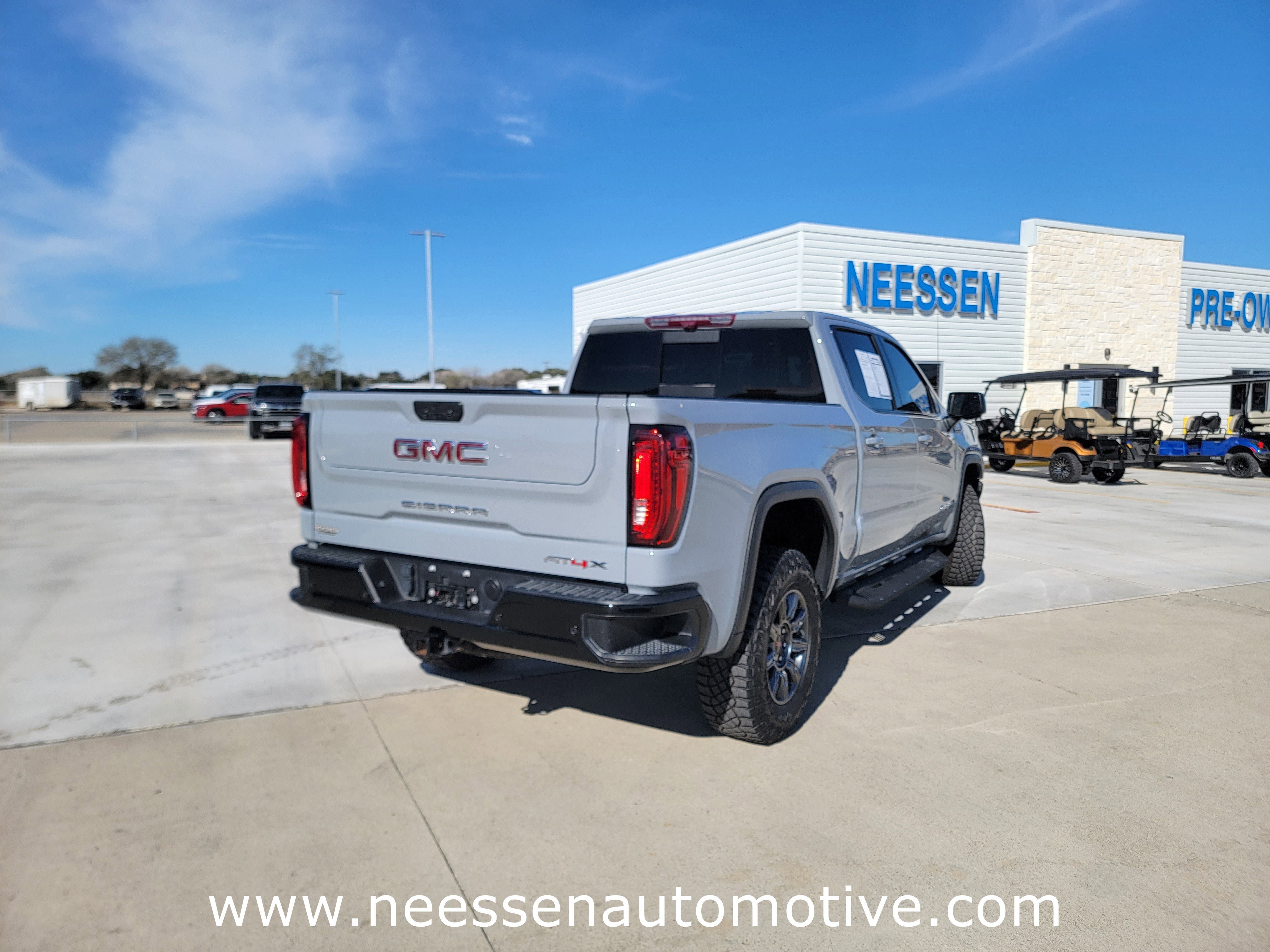 Used 2024 GMC Sierra 1500 AT4X image 7
