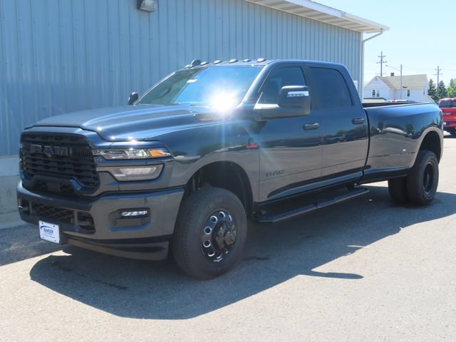 New 2026 RAM 3500 Big Horn AWD/4WD image 7