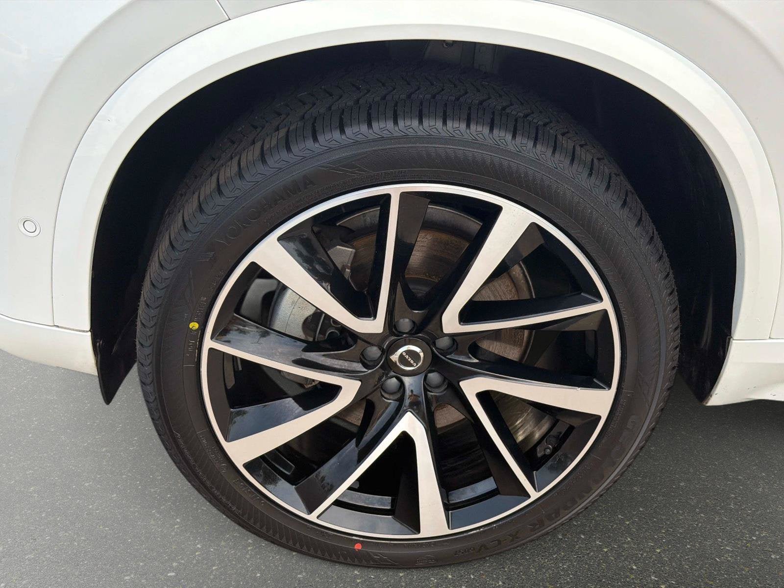 Used 2023 Volvo XC90 B6 Plus w/ Protection Package Premier AWD/4WD image 10