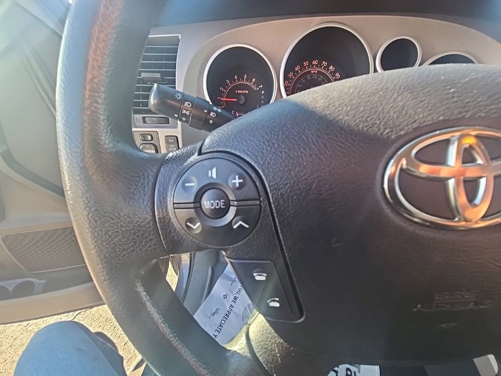 Used 2012 Toyota Tundra 4x4 CrewMax w/ Tow Pkg image 17