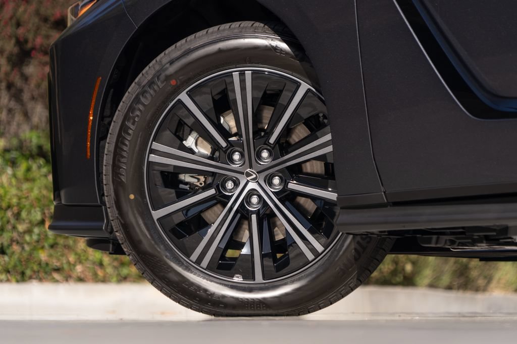 New 2026 Lexus ES 350e FWD image 8