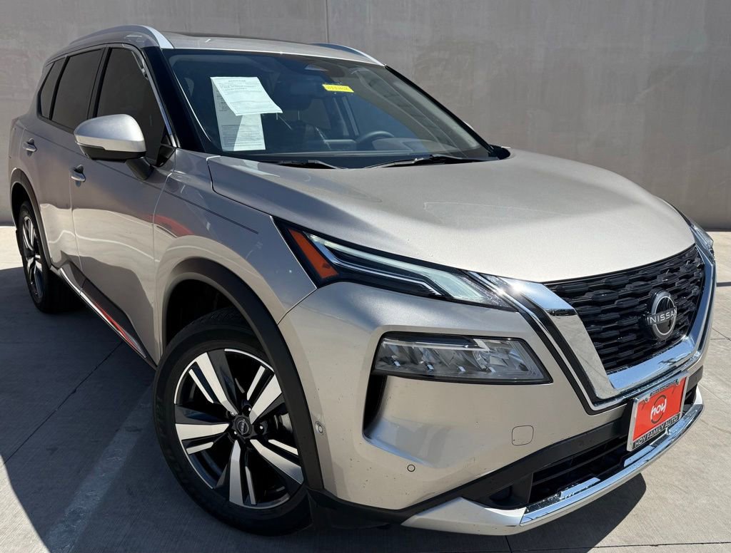 Used 2023 Nissan Rogue Platinum FWD image 1