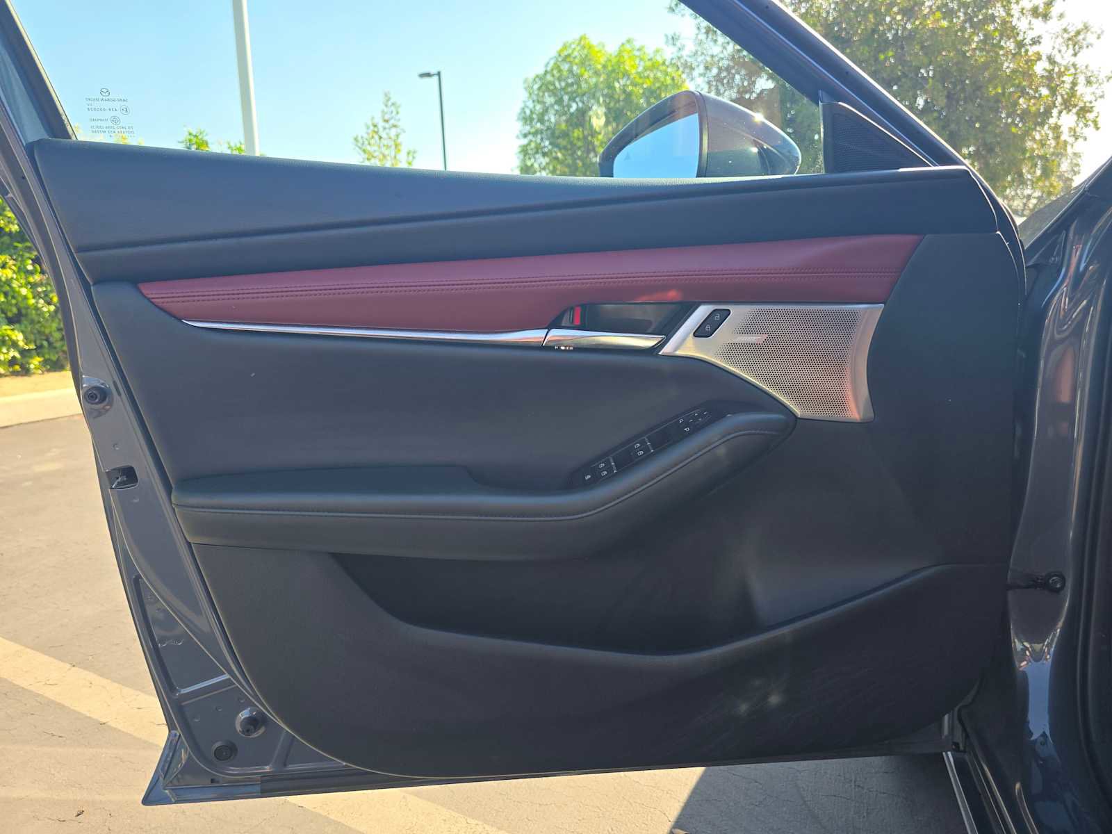 Used 2024 MAZDA MAZDA3 s image 21