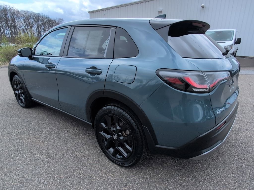 Used 2024 Honda HR-V Sport image 4