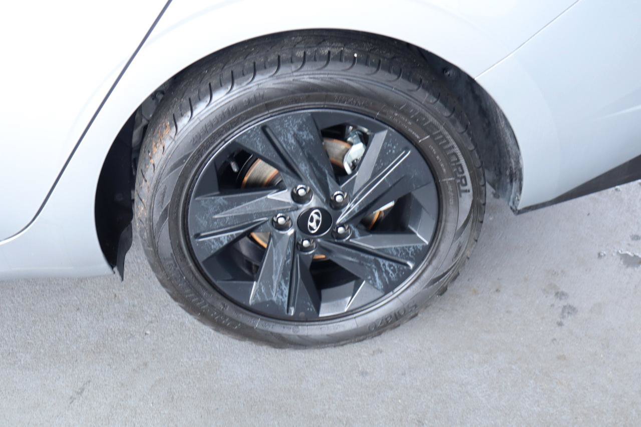 Used 2023 Hyundai Elantra SEL w/ Cargo Package FWD image 42
