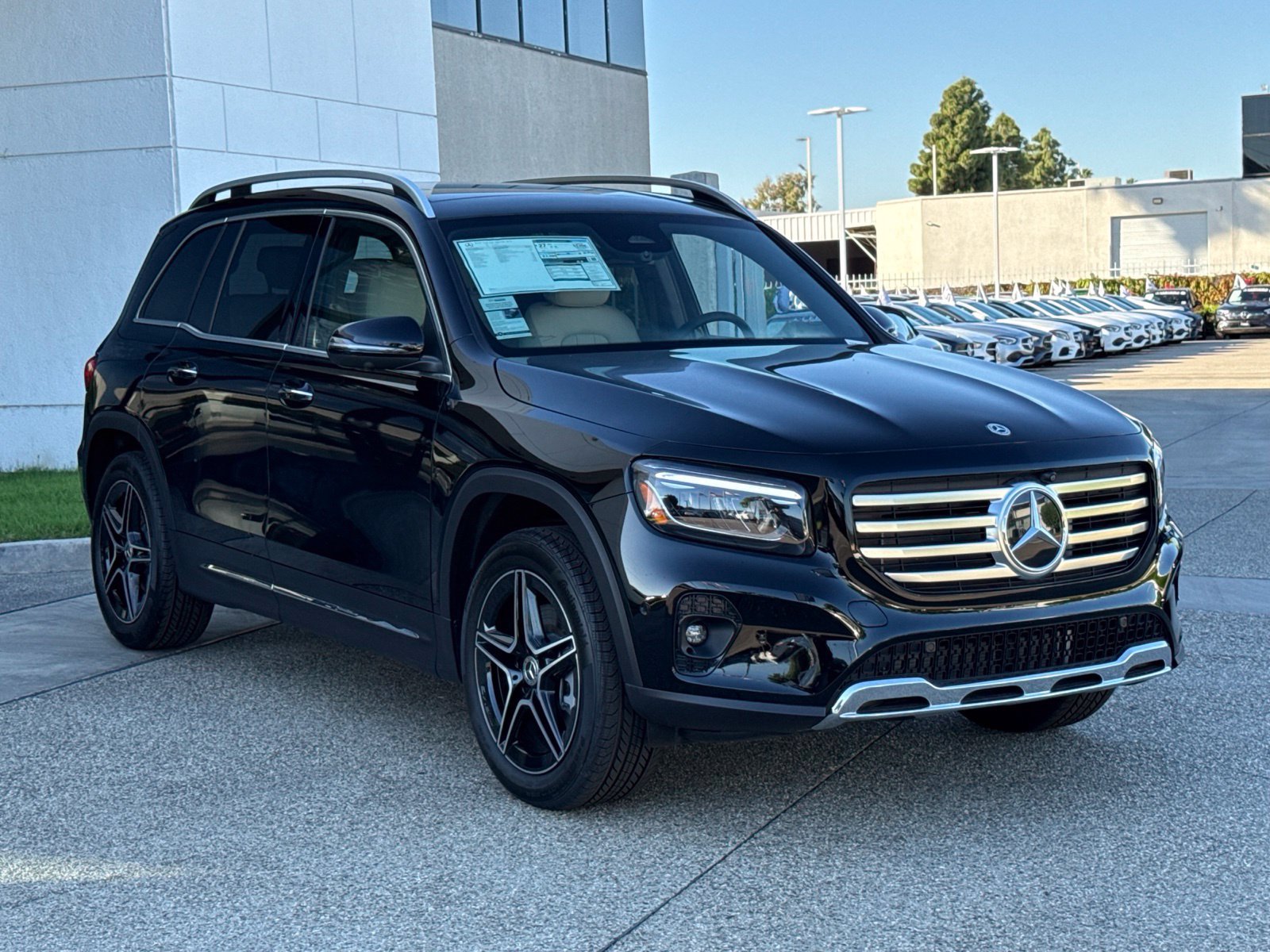 New 2026 Mercedes-Benz GLB 250 4MATIC image 7