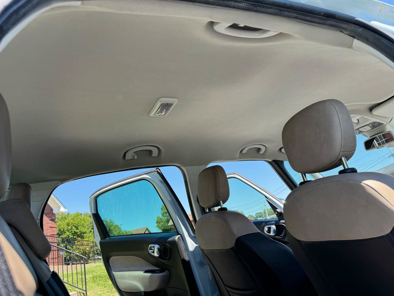 Used 2014 FIAT 500L Lounge FWD image 29