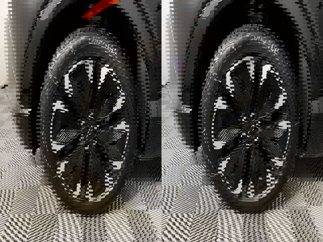 New 2025 Chevrolet Blazer EV RS image 91